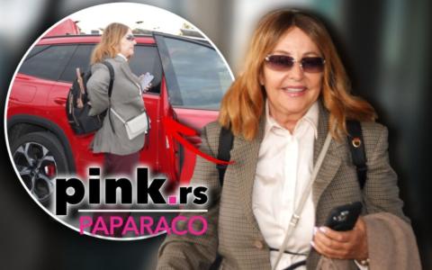 Ana Bekuta s novom frizurom snimljena na aerodromu