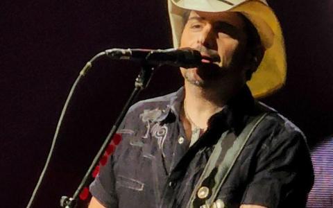Brad Paisley: Ruski botovi preokrenuli reakcije na pjesmu o Ukrajini