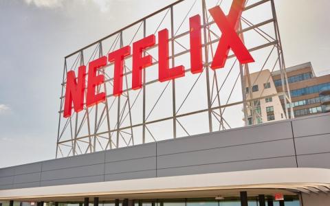 Dionica Netflixa na najnižoj tački u dvije godine: tržište zabrinuto zbog rasta prihoda
