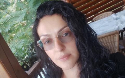 Emira treba našu pomoć
