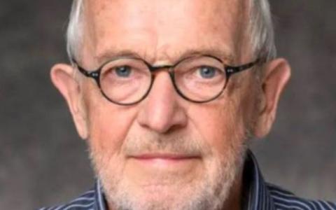 Fizičar koji lovi "čestice duhove": Halzen nagrađen Nobelom za otkriće svemirskih neutrina