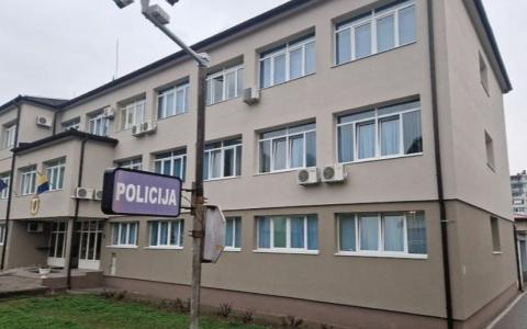 Iz bagera u Zorovićima ukradena dva akumulatora, policija traga za počiniocima