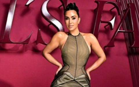 Kim Kardašijan do prve naslovnice došla s posuđenim psom: "Stavite je pored Voguea"