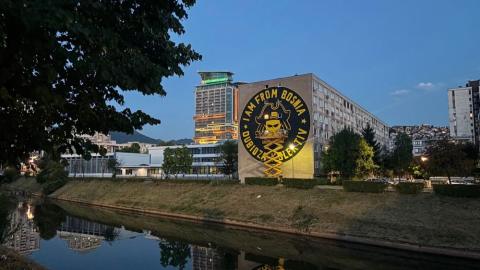 Mural posvećen Dubiozi Kolektiv oslikan u sarajevskom naselju Čengić Vila