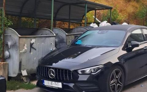 Nesavjesno parkirani automobil spriječio odvoz smeća na Vogošćanskim odredima