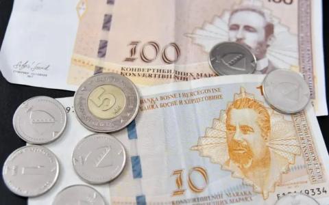 Počela isplata dječjeg i materinskog dodatka u RS-u: Za augustovska prava izdvojeno 5,5 miliona KM