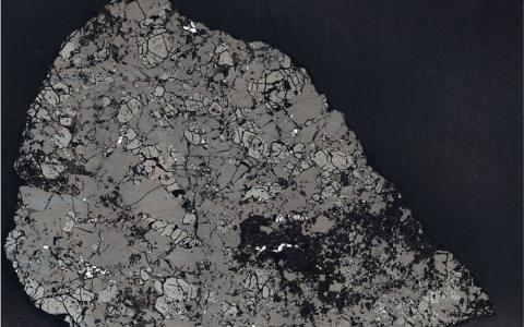 Presjek marsovskog meteorita Teghaza 001 otkriva priču o nastanku Marsa