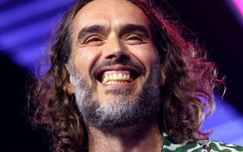 Russell Brand policiji: Vodio sam "vrlo promiskuitetan" život, ali nikad bez pristanka