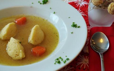 Starinski recept za knedle od griza koje se ne raspadaju