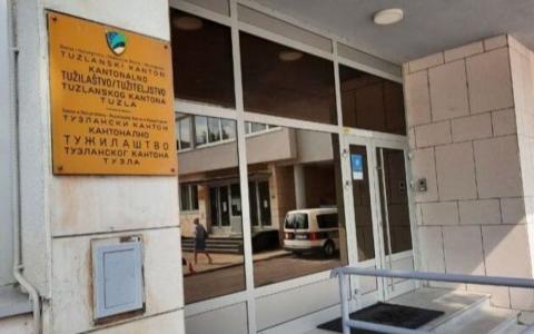 Tuzla: Osumnjičeni za provalu u kuću na Husinu dobio mjesec dana pritvora