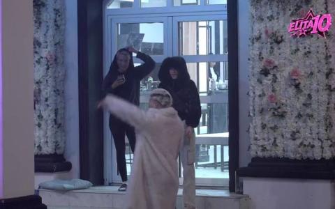 Uroš Stanić pustio glas na sav glas i ugojavao Bijelu kuću hitovima Jelene Karleuše (VIDEO)
