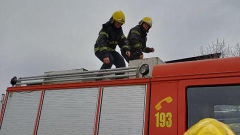 Veliki požar kod Bovanskog jezera, izgorjele tri vikendice i dio šume