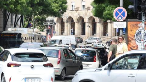 Vozači sa probnom dozvolom ne smiju voziti koliko piše na znaku — kazne su paprene