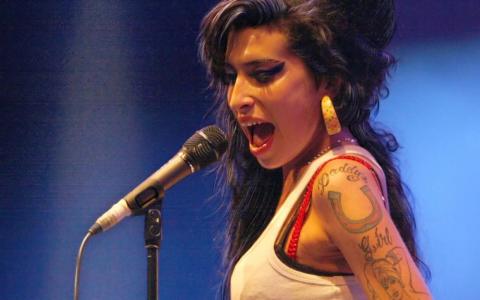 Zvijezde u Londonu otpjevale cijeli album Amy Winehouse na koncertu u njenu čast