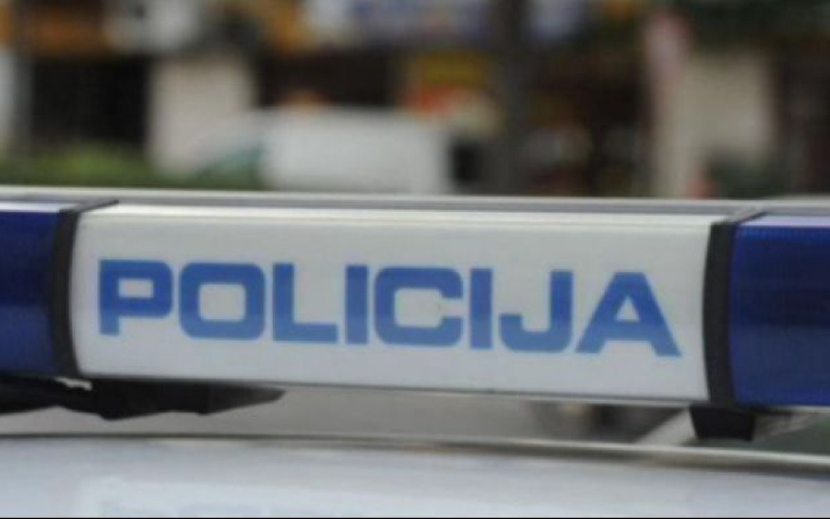Autobus s učenicima udario u stijenu kod Mojkovca, povrijeđeno šest osoba