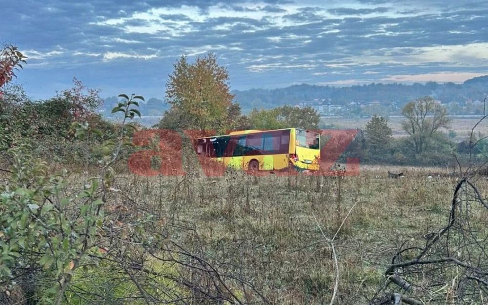Autobus sletio s puta kod Husina: 11 povrijeđenih, magistrala Tuzla–Sarajevo blokirana