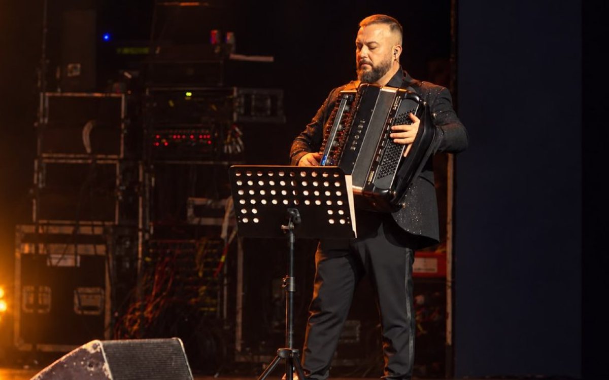 Borko Radivojević: Čast je pratiti sve izvođače na koncertu posvećenom Tomi Zdravkoviću