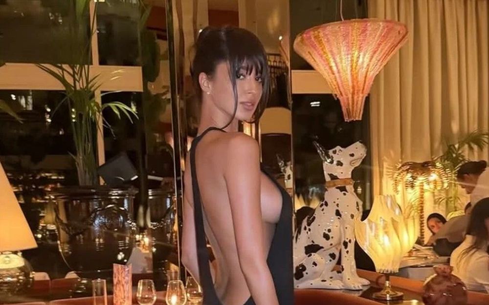 Đina Džinović u crnoj haljini s dubokim izrezom oduševila pratioce na Instagramu