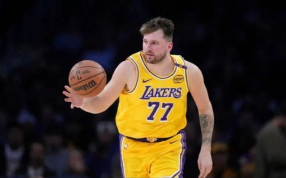 Dončić sa 52 poena odveo Lejkerse do pobjede u Juti