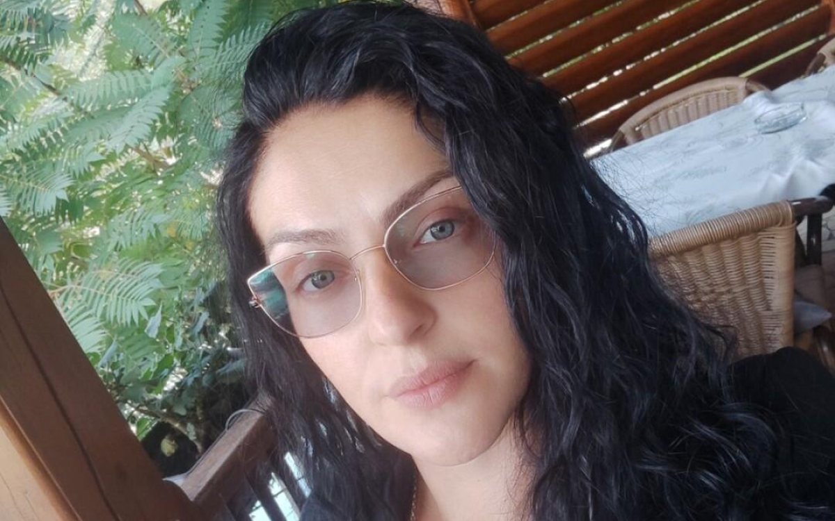 Emira treba našu pomoć