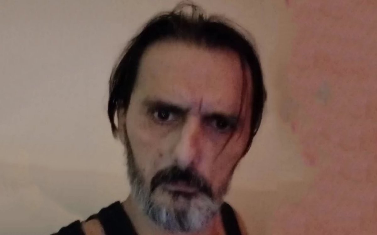 Goran Bare napustio binu u Makarskoj već tokom prve pjesme