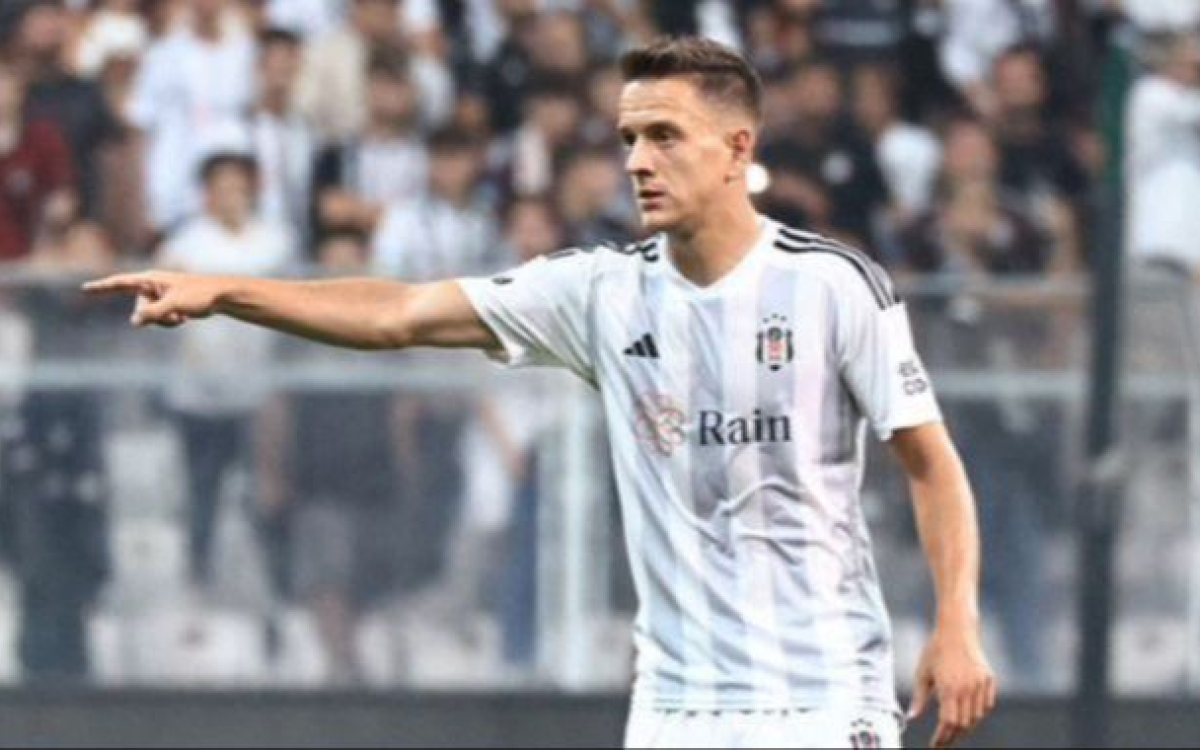Hadžiahmetović se oprostio od Bešiktaša: Dao sam maksimum na svakom od 60 mečeva