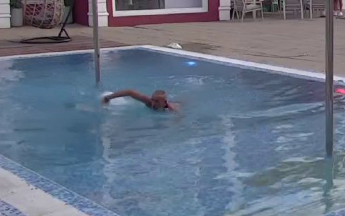 Lepi Mića i u novoj sezoni ostao vjeran svojoj navici iz bazena