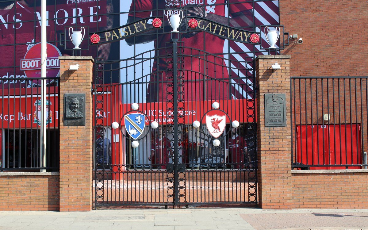 Liverpool doveo Bradleya Barkolu iz PSG-a za rekordnih 106 miliona funti