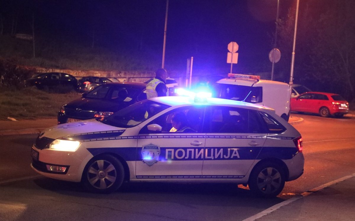 Maloljetnik izboden nožem u školskom dvorištu u Borči