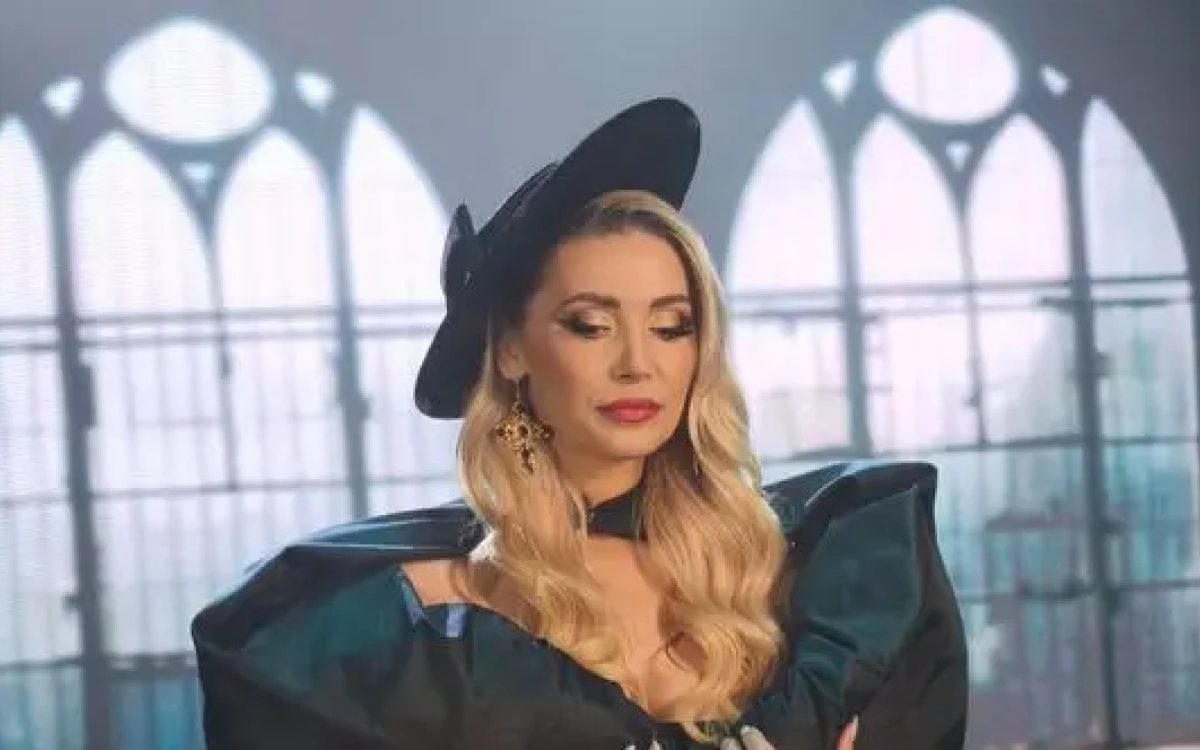 Marina Komljenović objavila numeru "Budalo jedna"