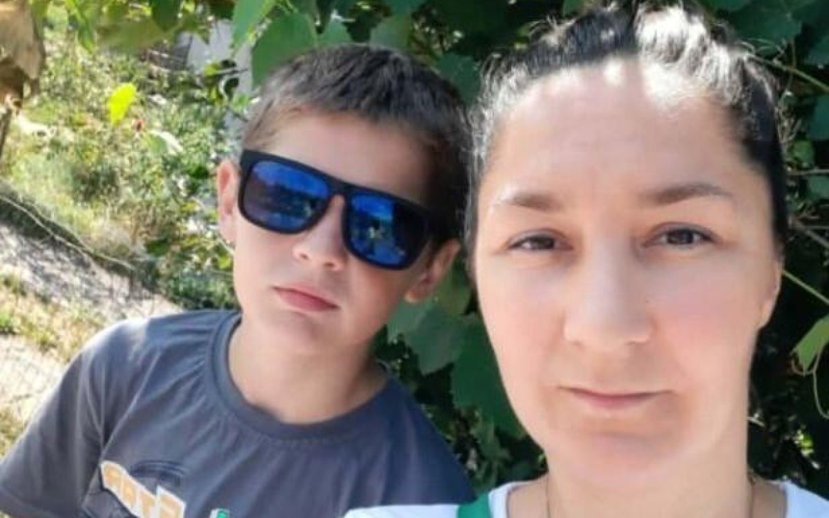 Mirela nas ponovo treba