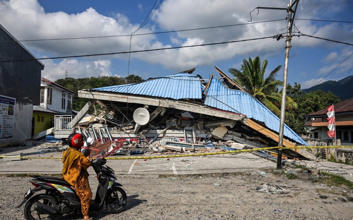 Najmanje 53 poginulih u razornom zemljotresu u Indoneziji