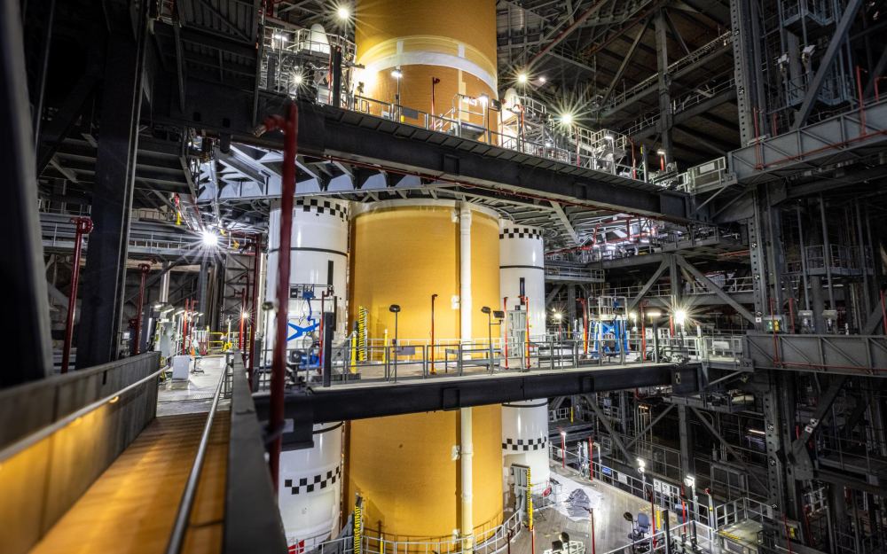 NASA spojila glavni stepen rakete SLS s boosterima za misiju Artemis III