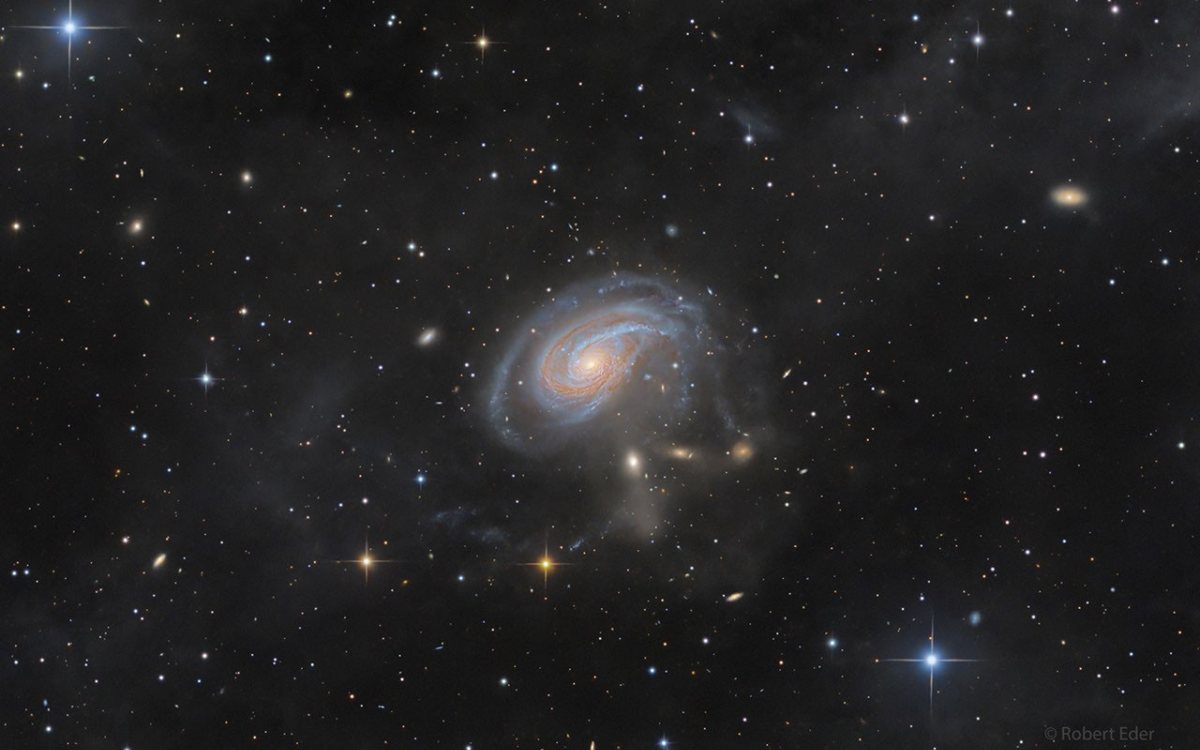 Neobična galaksija Arp 78 u sazviježđu Ovan: fotka koja otkriva razvijen spiralni krak