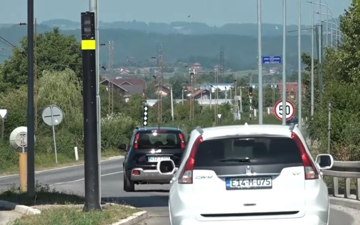 Novi radari u RS-u neće snimati samo brzinu: Evidentirat će i telefon, pojas i prolazak na crveno