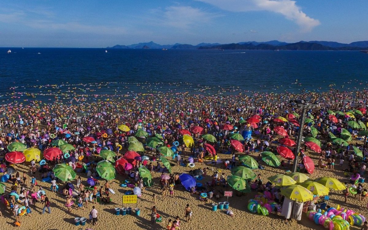 Ovo je najposjećenija plaža na svijetu: 200.000 ljudi na prostoru od samo 1,8 kilometara