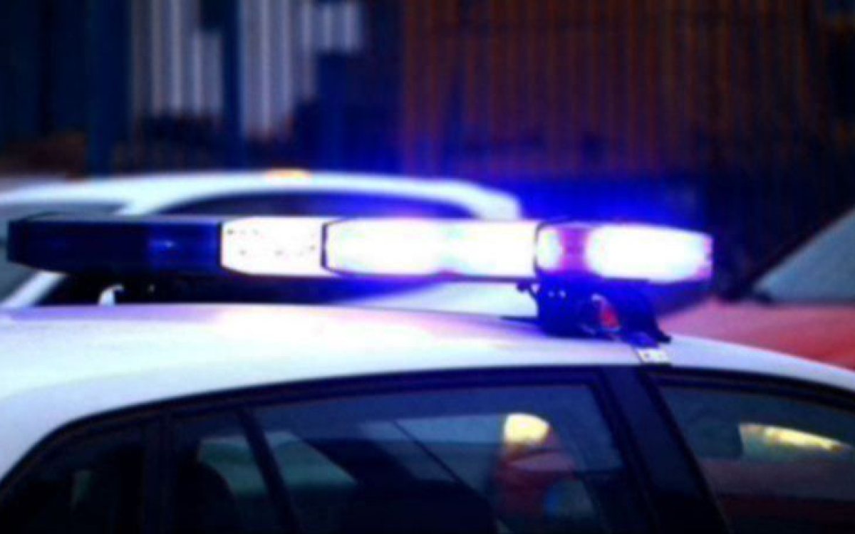 Pijan tukao suprugu po glavi, pa kad je ugledao policiju zgrabio sjekiru i zaprijetio da će je ubiti