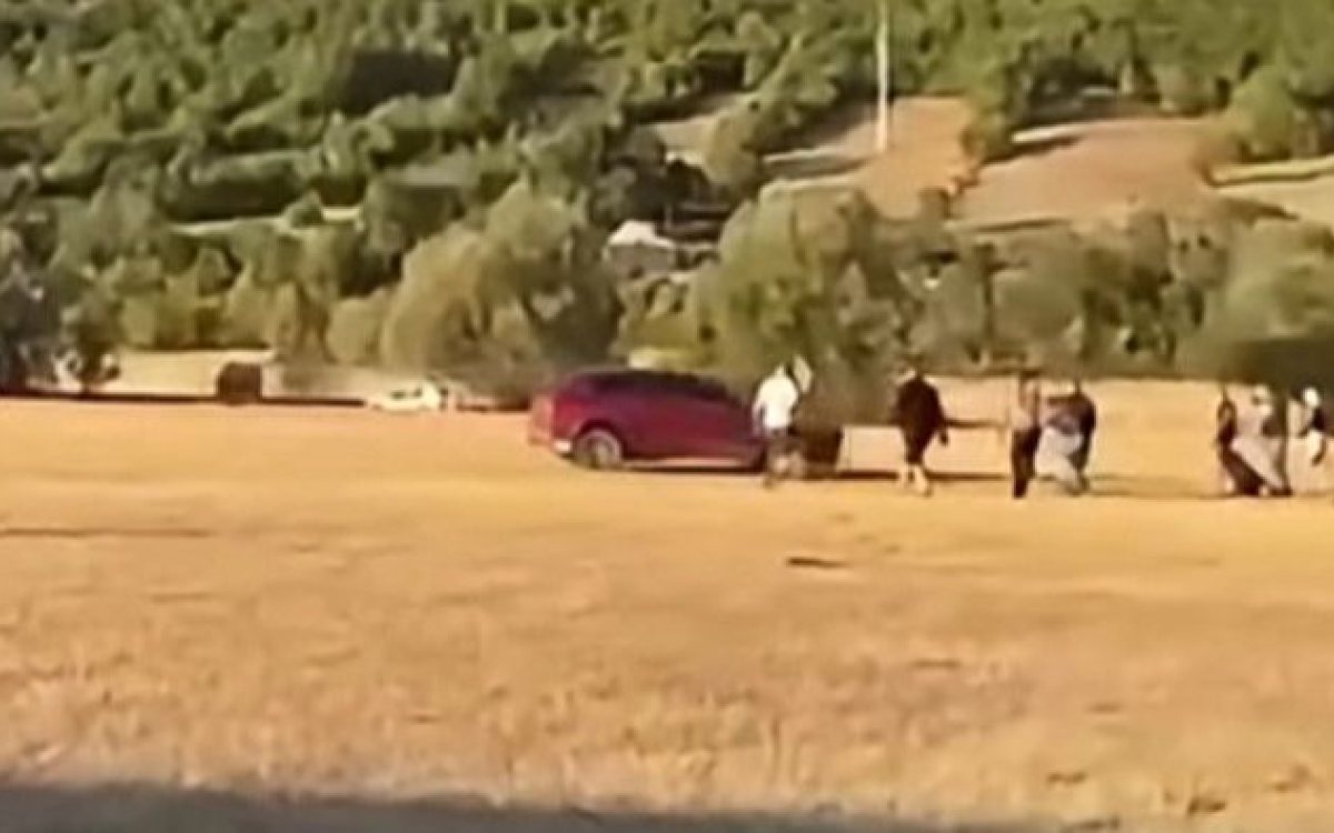 Potraga za vozačem koji je automobilom namjerno udario troje ljudi na konjičkim utrkama u Bileći