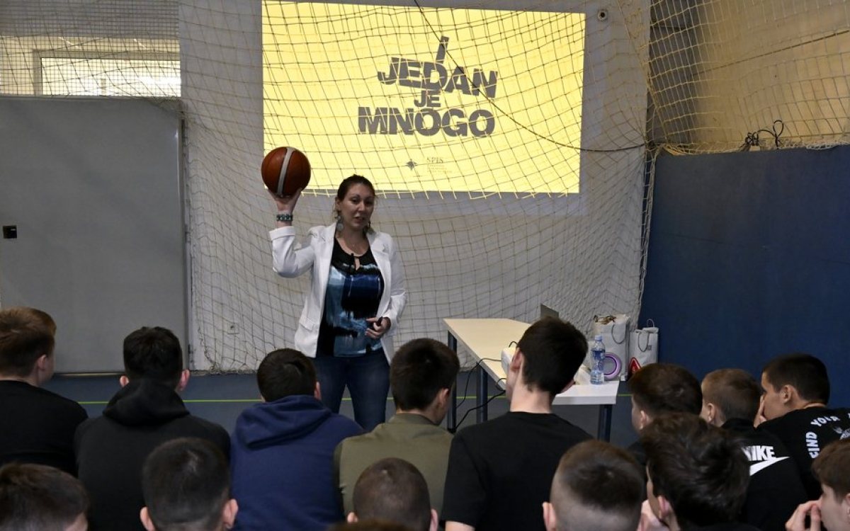 Projekat "I jedan je mnogo" kroz radionice educira mlade sportiste o rizicima interneta i zavisnosti