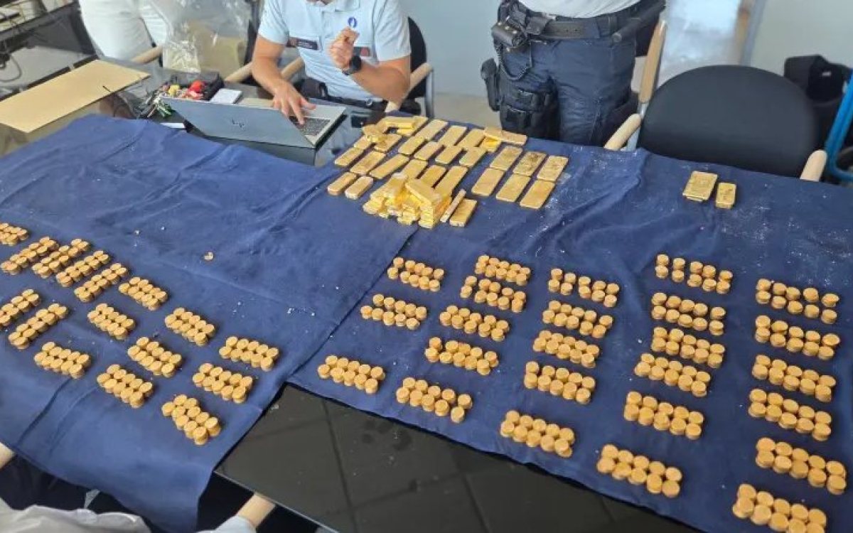 Radnici u kanalizacionoj cijevi pronašli zlato vrijedno više od 10 miliona dolara