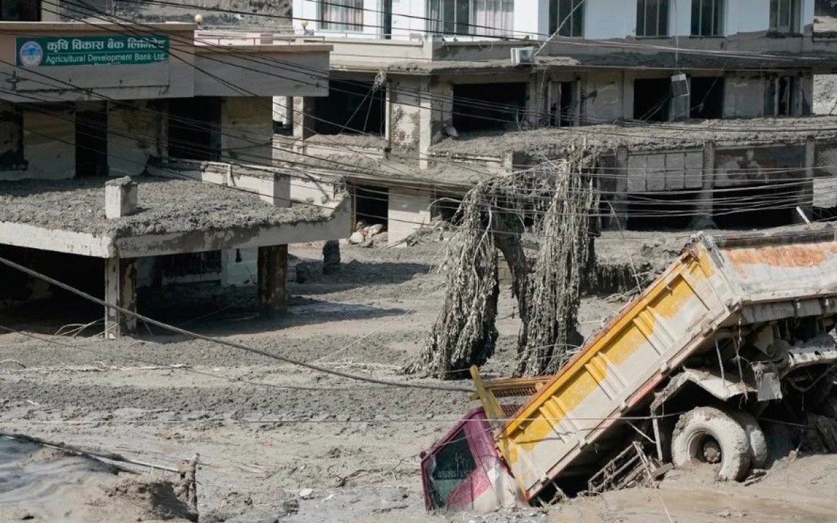 Razorne poplave na granici Nepala i Kine: Najmanje devet poginulih, stotine ljudi se vode kao nestali