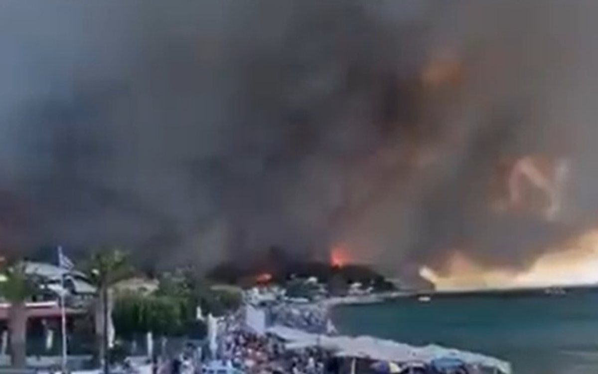 Srpkinja opisala scene velikog požara u Siviriju: "Crni oblaci dima idu ka nama, počinje hitna evakuacija"