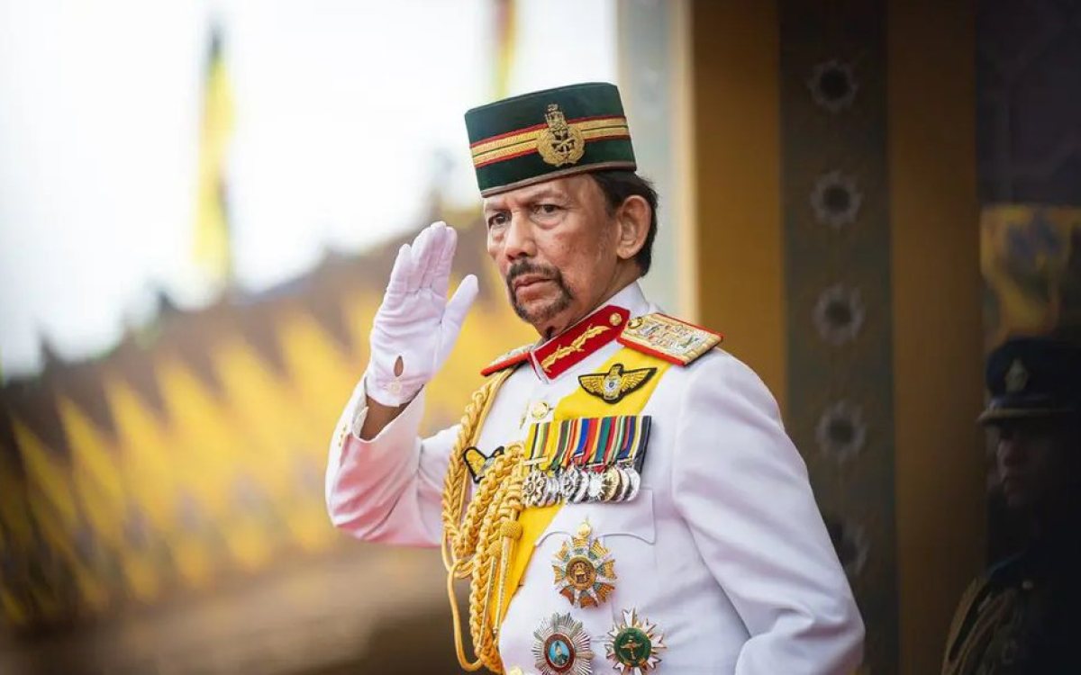 Sultan Bruneja oduzeo snahi sve titule zbog neprimjerenog ponašanja