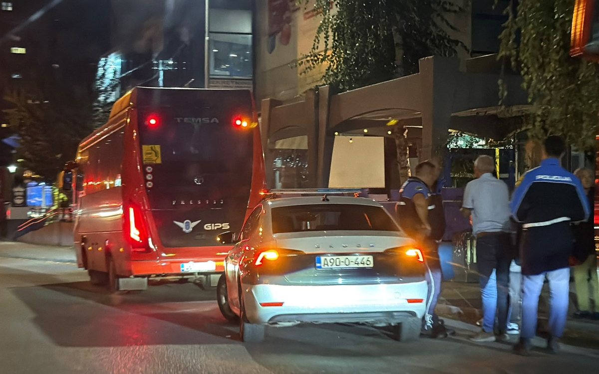 Svađa vozača i putnice u autobusu gradskog prijevoza u Tuzli, intervenisala policija