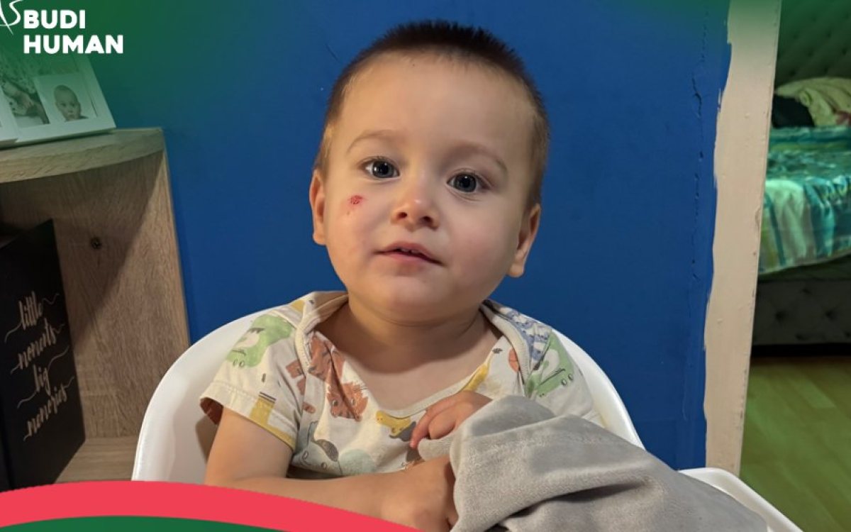 Svaki dan nova borba: Mali Petar treba pomoć da nastavi rehabilitaciju