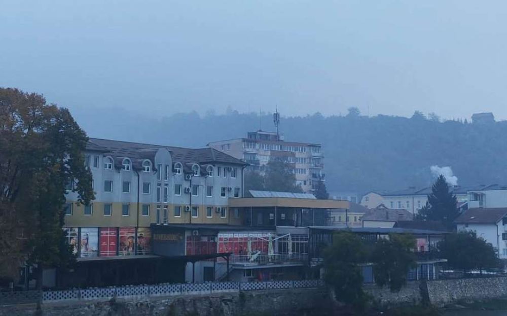 Treći požar na deponiji Šišeta: Goražde ponovo pod gustim dimom