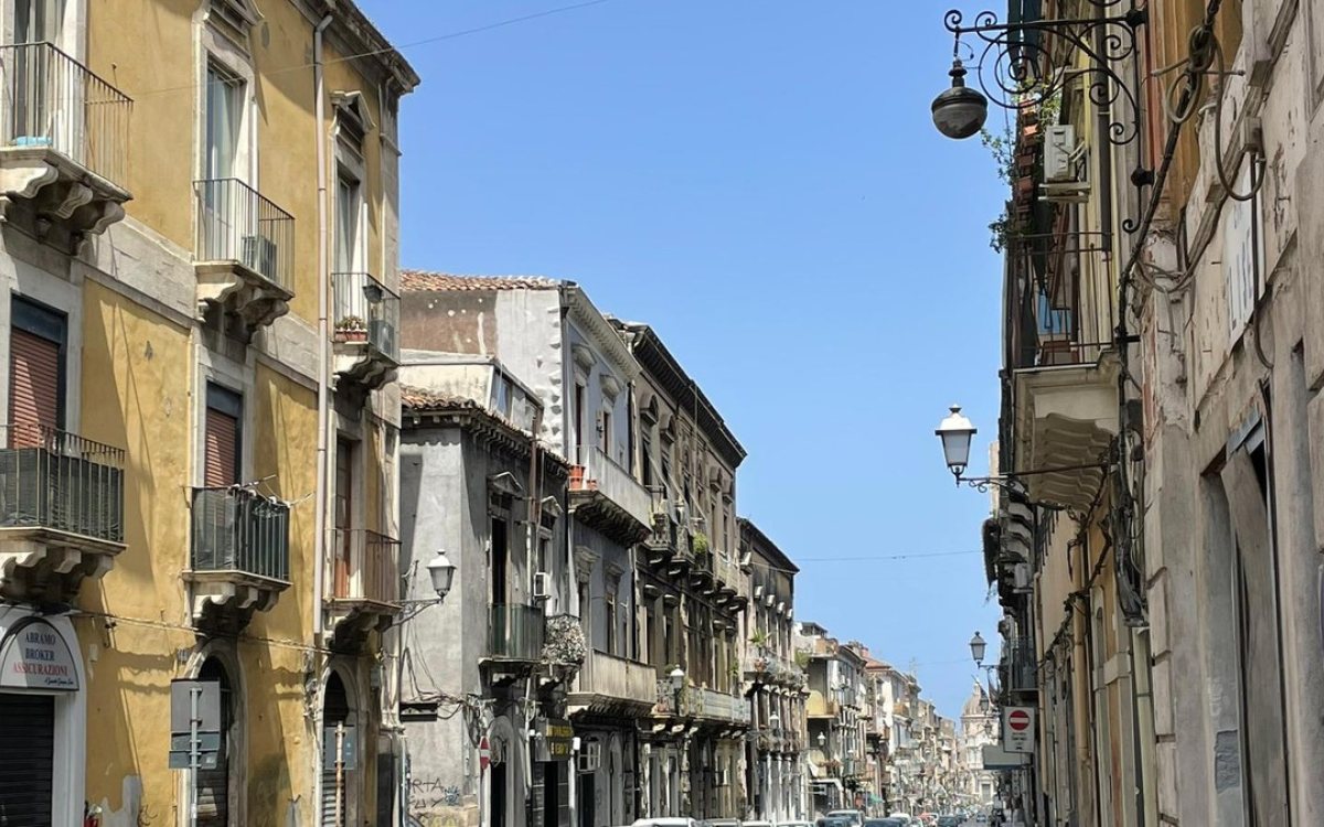 Troje državljana Srbije evakuisano iz Katanije, stigli u Crnu Goru