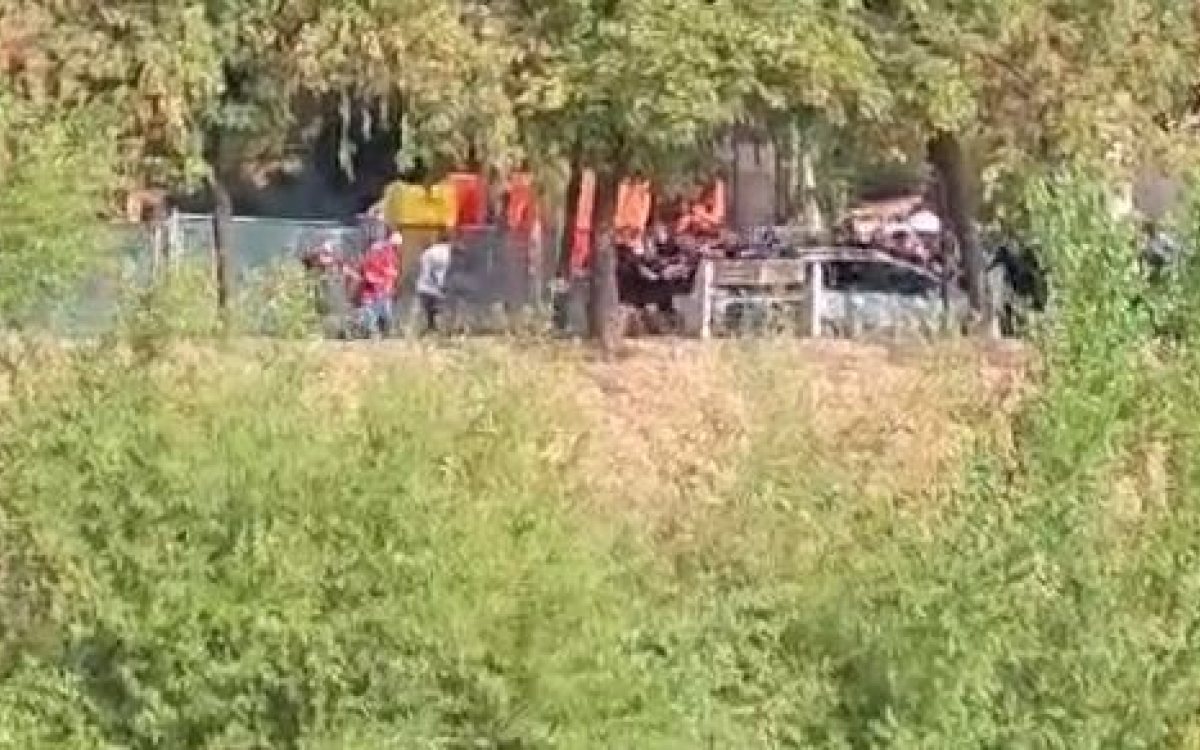 Tučnjava navijača Čelika i Veleža nekoliko sati prije utakmice, policija gostujuće navijače izvela iz grada