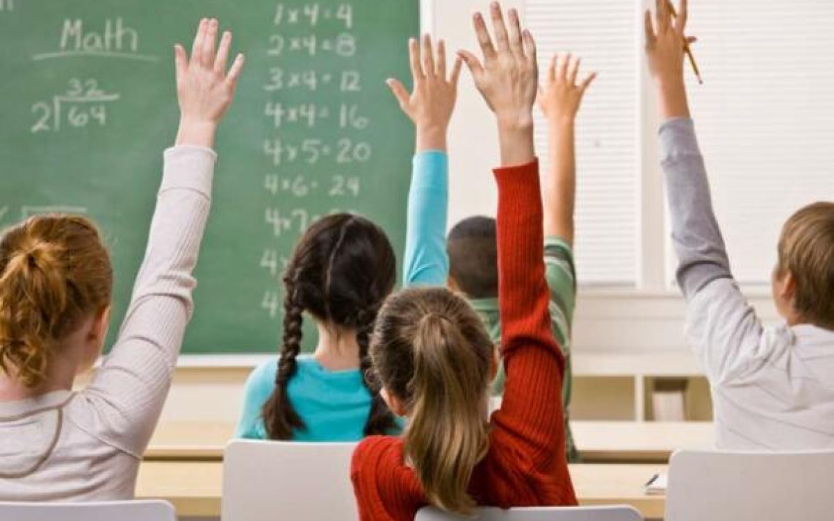 U hrvatske škole danas krenulo 443.000 učenika, većina brucoša izabrala strukovne programe