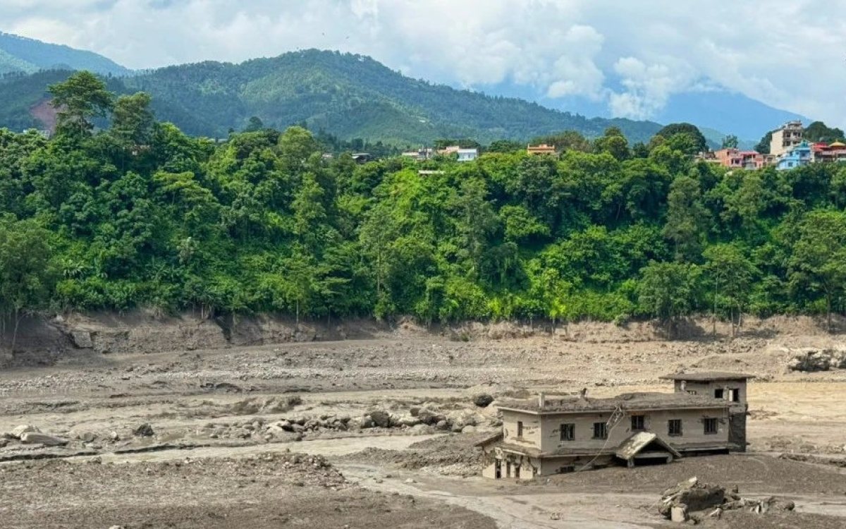 U klizištu u tibetanskoj oblasti Sizang poginulo pet osoba, 558 se vodi kao nestalo